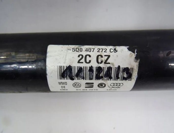 VOLKSWAGEN Variant VII TDI (2014-2024) Pravý predný hnací hriadeľ 5Q0407272CC 26051225