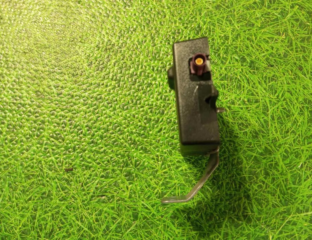 BMW X5 M E70 (2009-2013) Zosilňovač antény na kufri 9230911 22913769