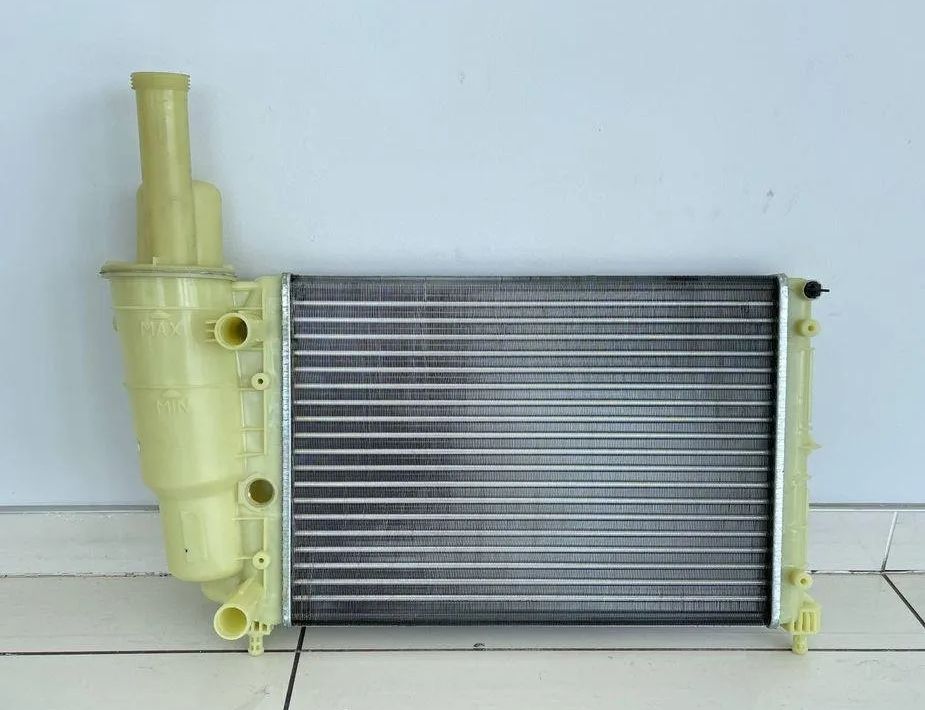 FIAT Punto 1 generation (1993-1999) Klimatizačný chladič 46465015 32033536