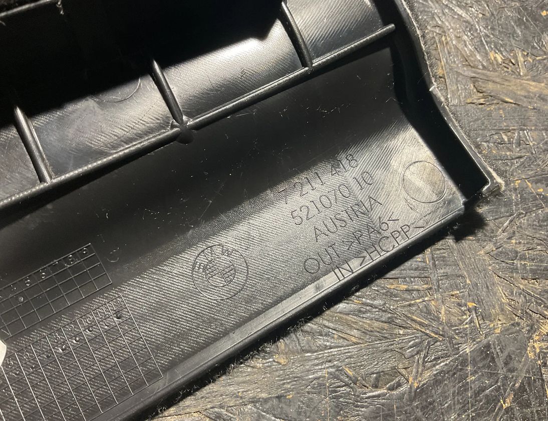 BMW 5 Series Gran Turismo F07 (2010-2017) Left Side Trunk Trim 7211418 24678137