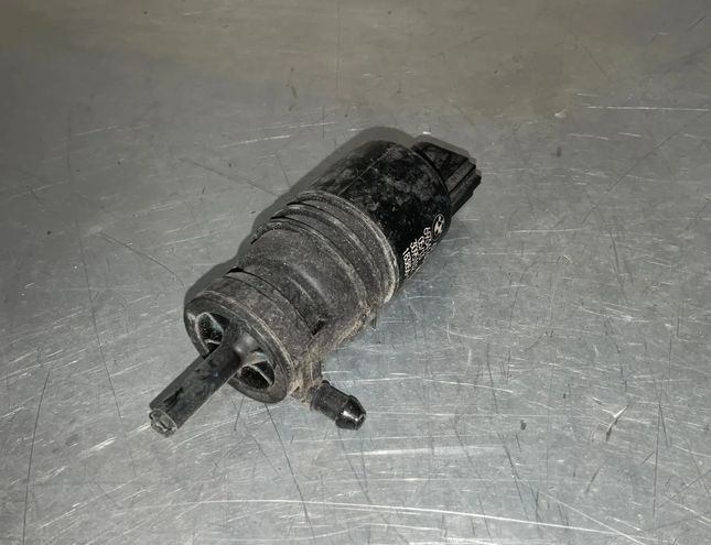BMW 7 Series F01/F02 (2008-2015) Washer Tank Motor 6934160 27912671