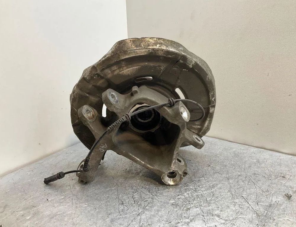 BMW 5 Series F10/F11 (2009-2017) Ступица задняя правая 6793770 30905431