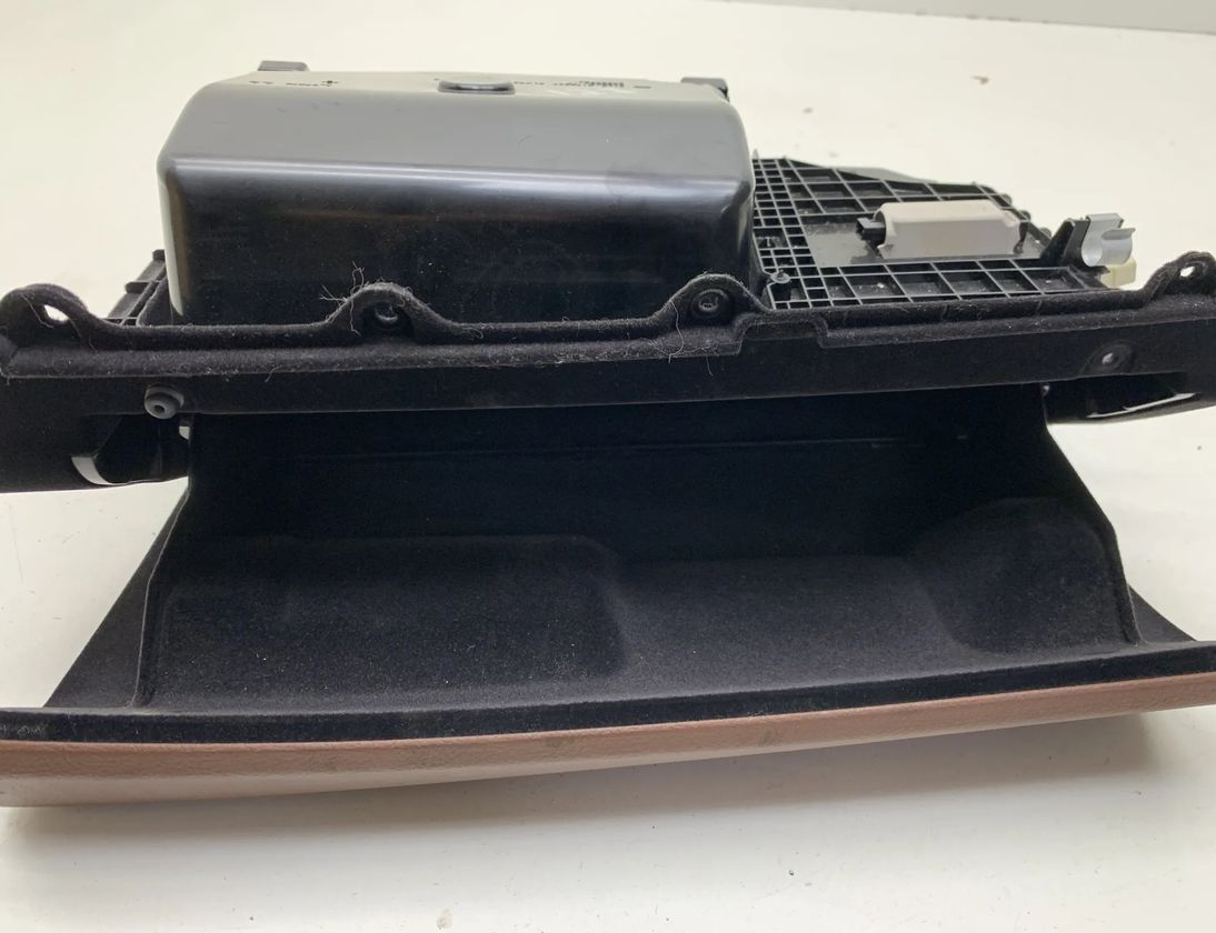 BMW 5 Series F10/F11 (2009-2017) Бардачок 9166683,9173907 25044381