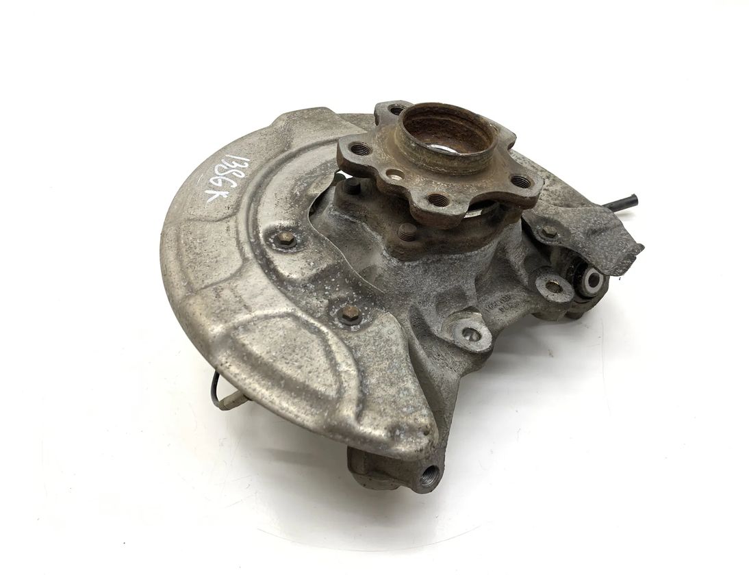 BMW 7 Series G11/G12 (2015-2023) Ľavé zadné zavesenie 68618010,14786210,6861135,G422671 26373011