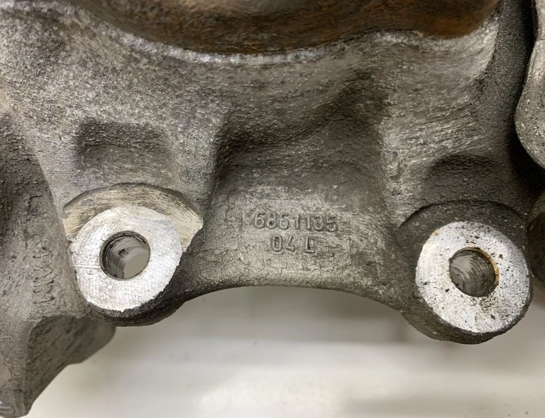 BMW 7 Series G11/G12 (2015-2023) Ľavé zadné zavesenie 68618010,14786210,6861135,G422671 26373011