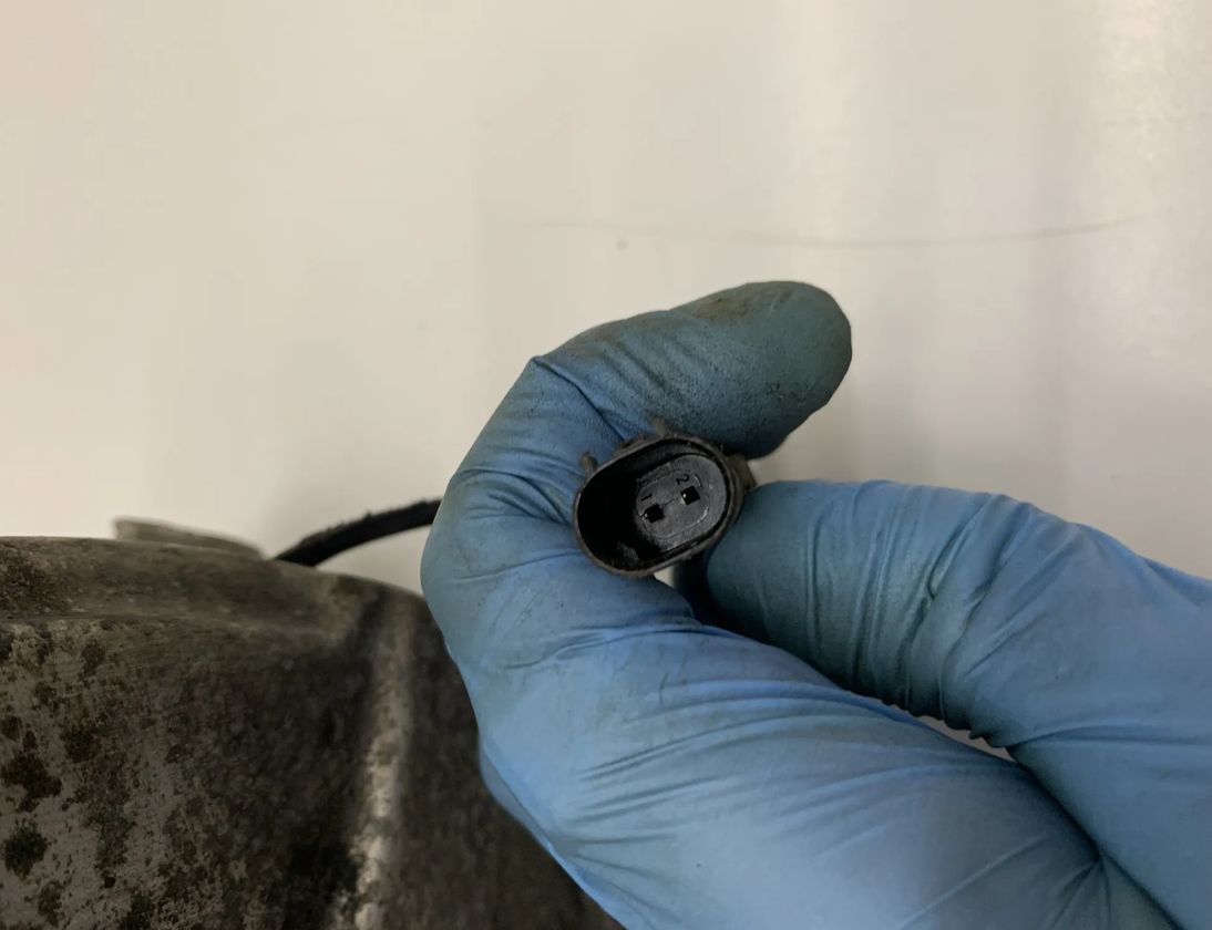 BMW 7 Series G11/G12 (2015-2023) Ľavé zadné zavesenie 68618010,14786210,6861135,G422671 26373011