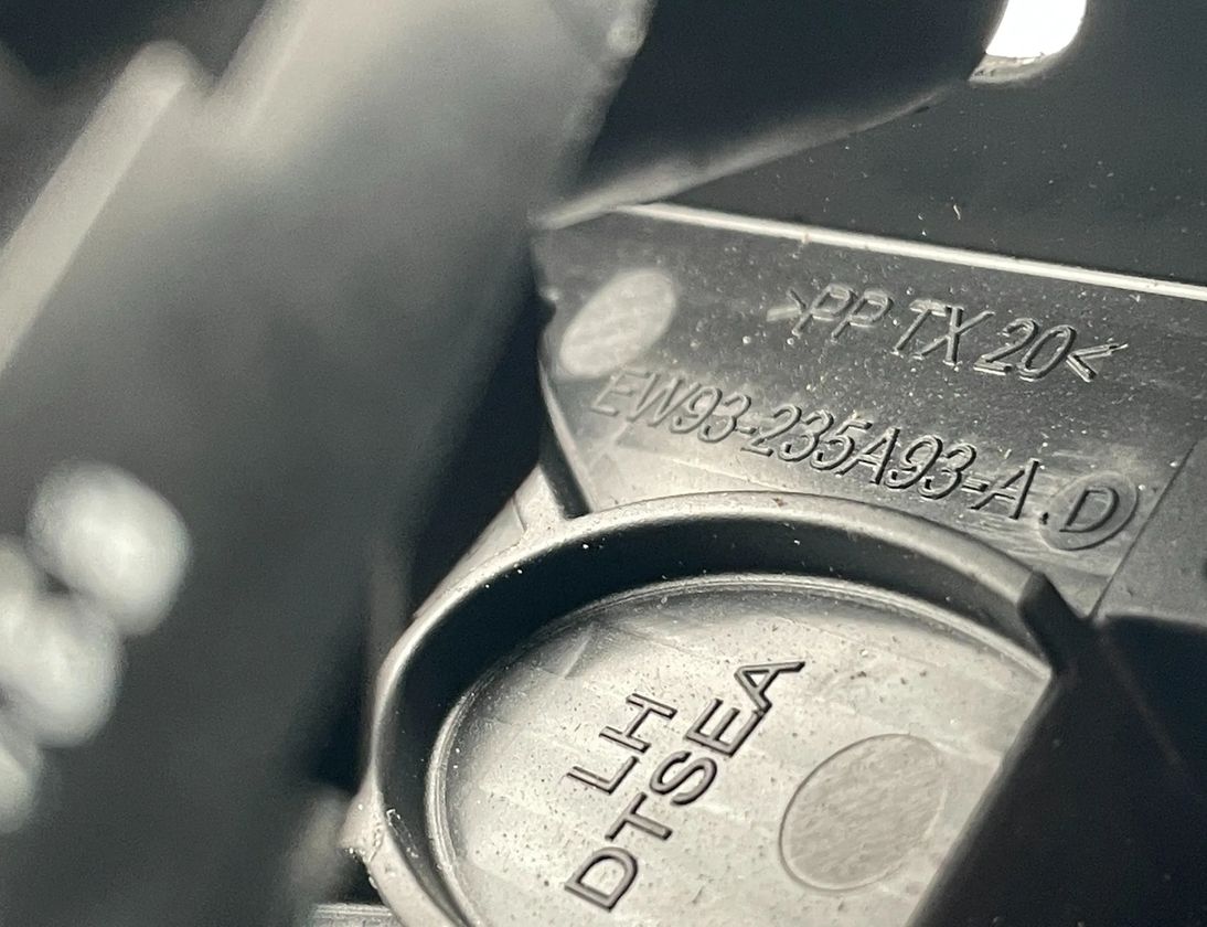 JAGUAR XJ 4 generation (X351)  (2015-2020) Наружная ручка задней левой двери EW93-235A93-AD,EW93235A93AD,30784204 32848050