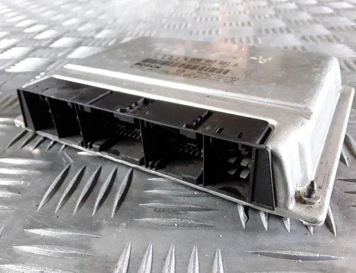 AUDI A4 B5/8D (1994-2001) Engine Control Unit ECU 8D0907401A,0281001774,28RTE166 25452079