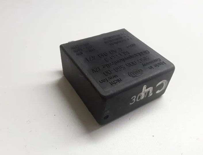 AUDI A8 D2/4D (1994-2002) Relays 5KG00656800,4A0919471 25472830