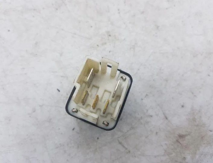 TOYOTA Land Cruiser Prado 90 Series (1996-2002) Relé 9098704002,0567006780 25482797