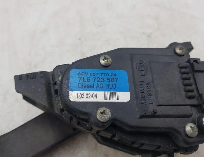 VOLKSWAGEN Touareg 1 generation (2002-2010) Plynový pedál 7L6723507,6PV00777024 25485630