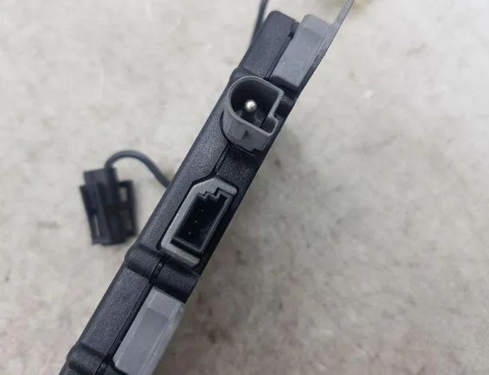 BMW 5 Series E39 (1995-2004) Bootlid Antenna Amplifier 65258364084,8364084 25488721