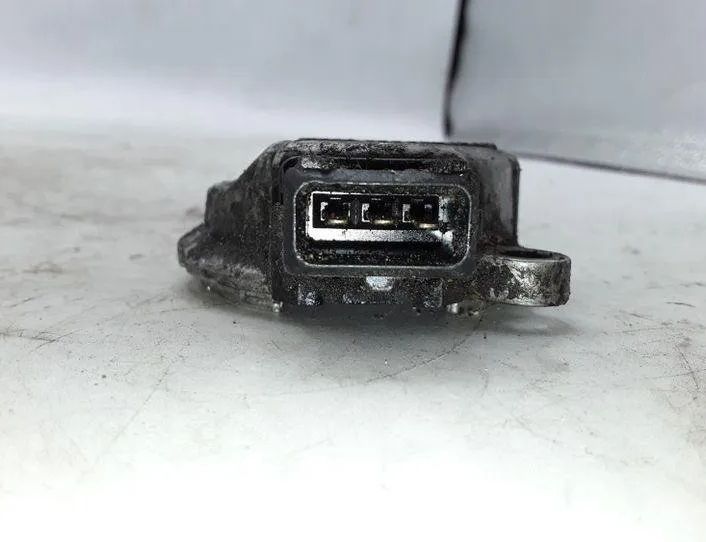 VOLKSWAGEN Passat Variant 1 generation (2010-2024) Датчик положения коленчатого вала 058905161B,0232101024 25496527