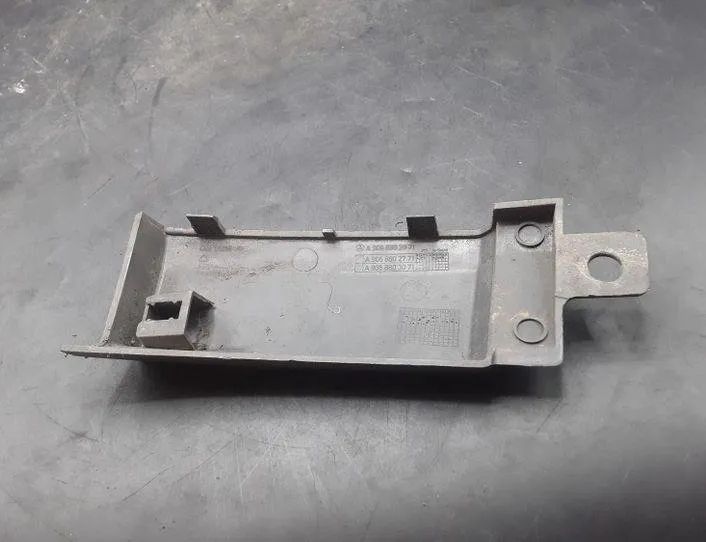 VOLKSWAGEN Crafter 1 generation (2006-2016) Pravé zadné blatníkové lemovanie A9068802871,A9068802671,A9068802971 25502834