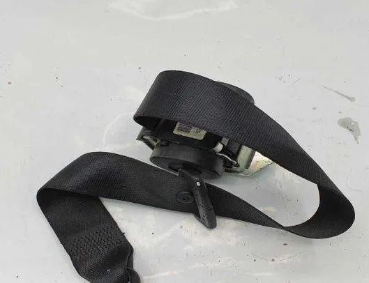 BMW 1 Series E81/E82/E87/E88 (2004-2013) Ľavý zadný bezpečnostný pás 603273700 25510897