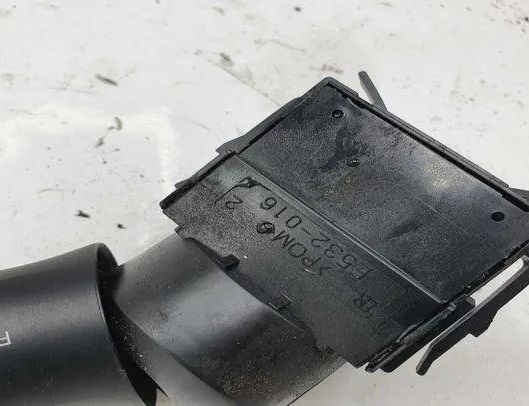 MITSUBISHI L200 4 generation (2006-2015) Управление стеклоочистителями E532016 25512702