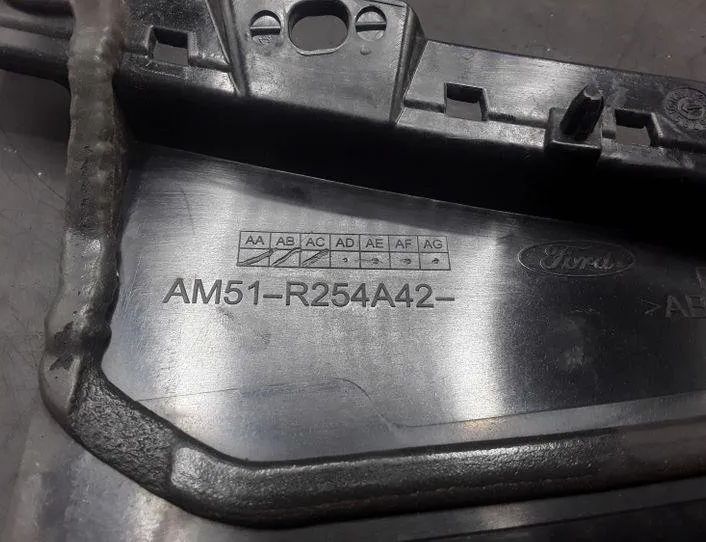 FORD C-Max 2 generation (2010-2019) Ostatné časti karosérie AM51R254A42 25515097