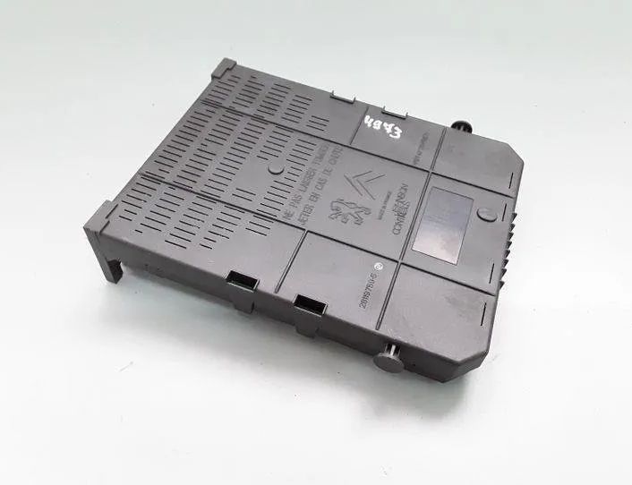 PEUGEOT 3008 1 generation (2010-2016) Fuse box 9666895380,K0100160710 25517949