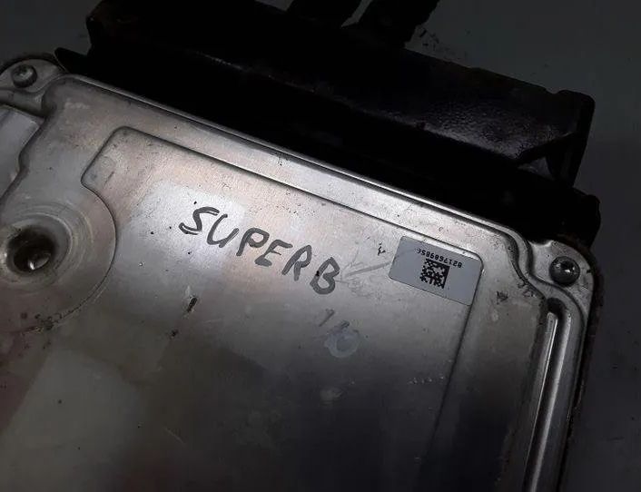 SKODA Superb 2 generation (2008-2015) Engine Control Unit ECU 03L906018JC,0281017414,03L906018BR 25521432