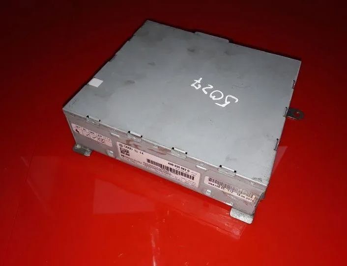 AUDI A8 D4/4H (2010-2018) Prehrávač hudby s GPS 4H0035082D,4H0035082,2295814 25533688