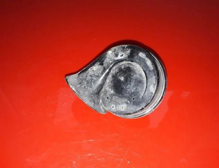 VOLKSWAGEN Passat Variant 1 generation (2010-2024) Horn Signal 3C0951223 25533756