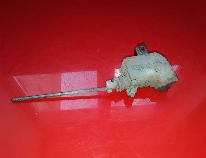 SKODA Octavia 2 generation (2004-2013) Rear Tailgate Boot Soft Close Motor 1Z0810773,1M0959781A 25542446