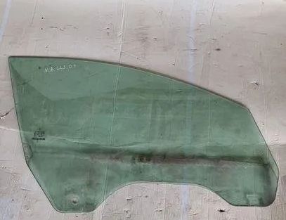 MERCEDES-BENZ CLS-Class C219 (2004-2010) Стекло передней правой двери 43R001026,E000232 25543841