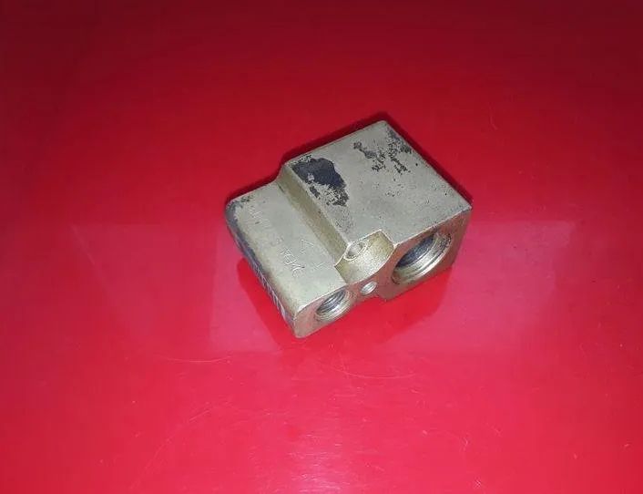 VOLKSWAGEN Golf 5 generation (2003-2009) Expanzný ventil klimatizácie 1J1820103B,6N0820679C,664239X 25548361