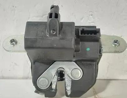 OPEL Astra K (2015-2021) Zámok na piate dvere A102523,39021416,430036418 25563823