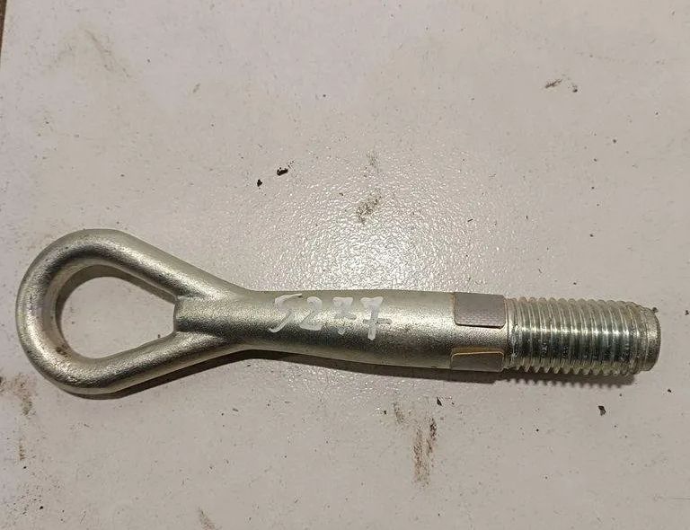 NISSAN Juke YF15 (2010-2020) Буксировочный крюк N0code 30355435