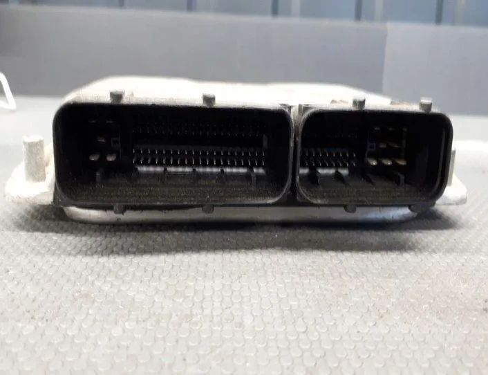 VOLKSWAGEN Polo 4 generation (2001-2009) Engine Control Unit ECU 0281011241 27195148