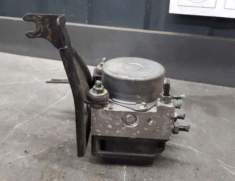 RENAULT Modus 1 generation (2004-2012) ABS Pump 0265800558 30115017