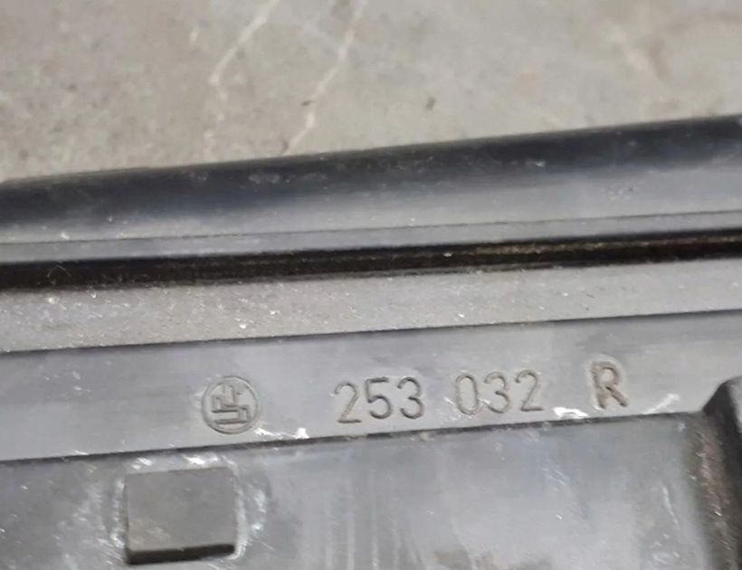 SMART Fortwo 2 generation (2007-2015) Ľavé predné sklo svetlometu 253032R 30116058