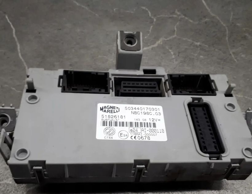 FIAT Bravo 2 generation (2007-2011) Блок предохранителей 503440170301 30129130