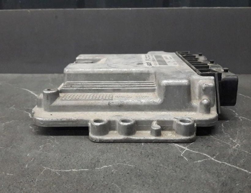 RENAULT Laguna 2 generation (2001-2007) Блок управления двигателем 0281012058 30129144