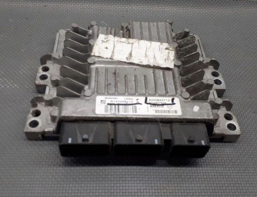 RENAULT Scenic 3 generation (2009-2015) Блок управления двигателем 8200843713 30165187