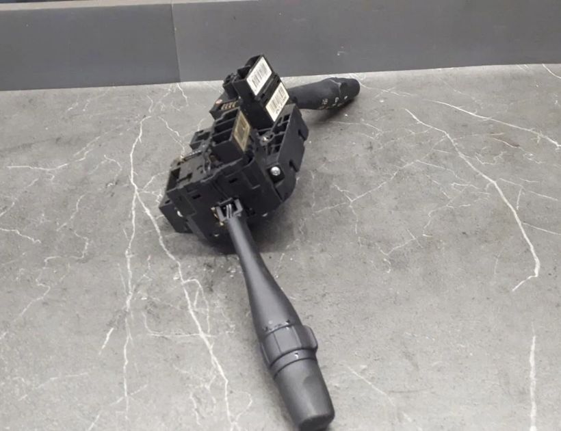 NISSAN Almera N16 (2000-2006) Stieračový prepínač 30165774