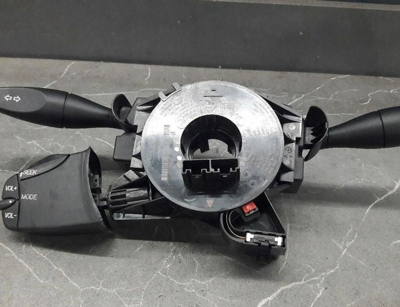 FORD Focus 4 generation (2018-2024) Stieračový prepínač 98AB-14A664-BF 30170257