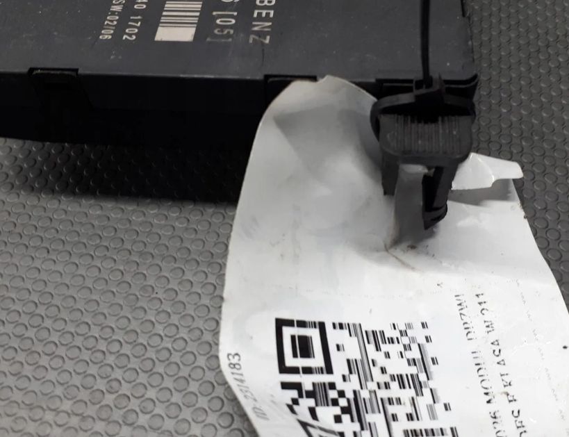 MERCEDES-BENZ E-Class W211/S211 (2002-2009) Rear Right Door Control Unit 2118707026 30171812