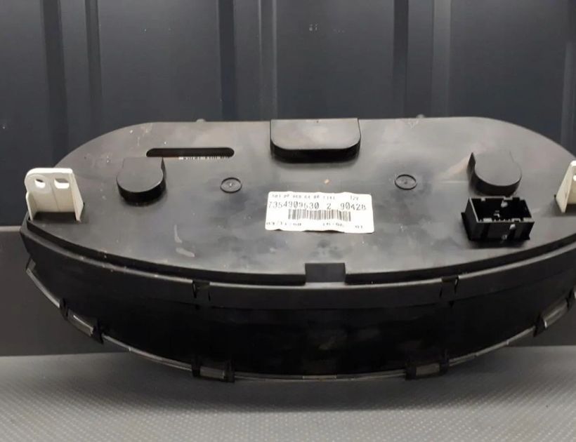 FIAT Idea 1 generation (2003-2020) Speedometer 7354909530 30172925