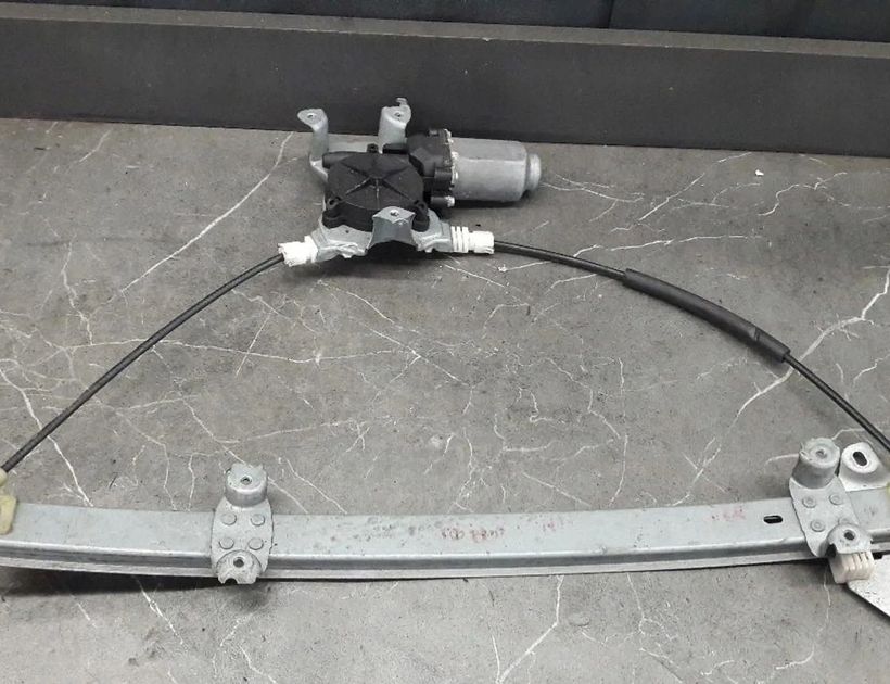 NISSAN Almera N16 (2000-2006) Front Right Door Window Regulator 400601t9 30179505