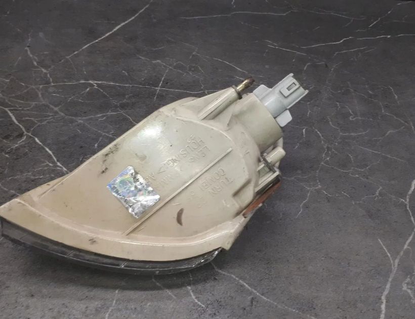 HYUNDAI Lantra J2 (1995-2000) Predné ľavé smerové svetlo 92301290 30181076