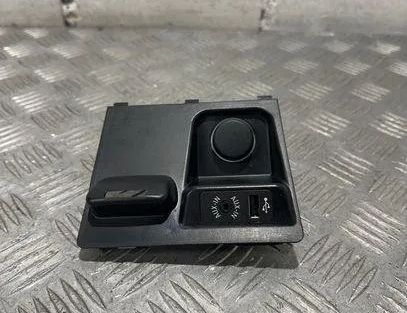 BMW X5 F15 (2013-2018) USB 9266607 20221717