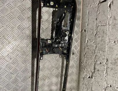 AUDI A8 D4/4H (2010-2018) Stredová konzola 4H1864348 20223274