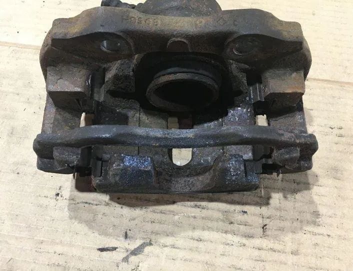 CITROËN DS3 1 generation (2010-2015) Супорт тормозов передний левый 21502451