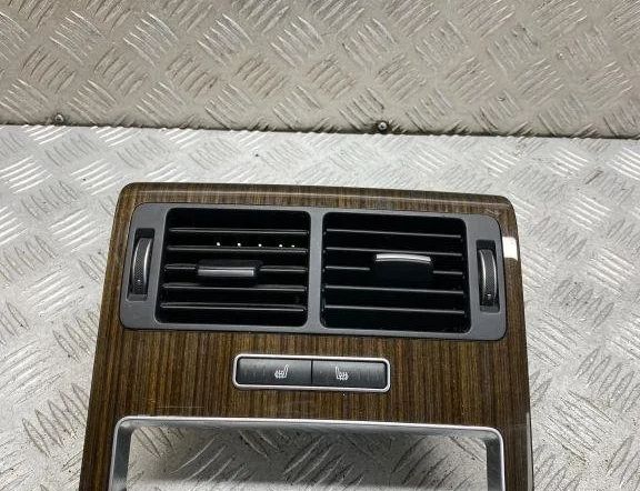 LAND ROVER Range Rover Sport 2 generation (2013-2022) Zadná mriežka ventilačného otvoru GJ32014A22AA 30521203