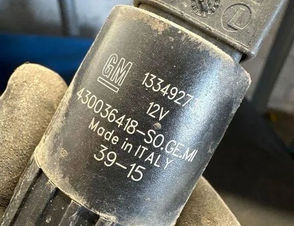 OPEL Astra K (2015-2021) Washer Tank Motor 430036418,21039 30795716