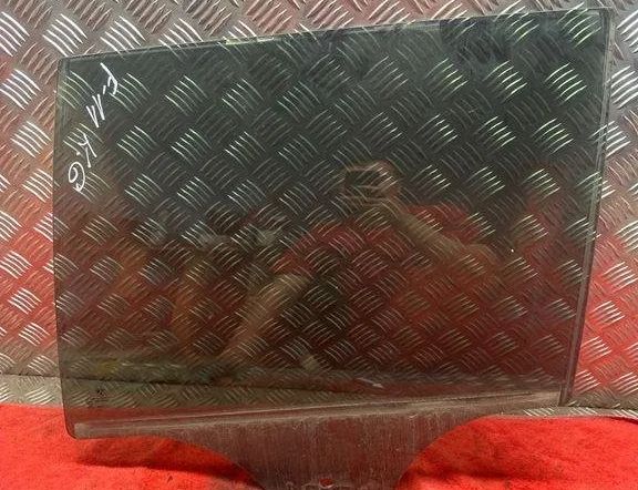 BMW 5 Series F10/F11 (2009-2017) Sklo zadnej ľavej dverí 43R002092 31101385