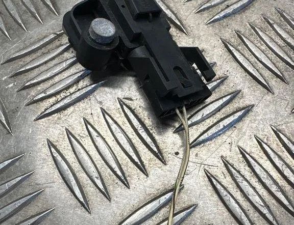 BMW 5 Series F10/F11 (2009-2017) Pravý senzor nárazu 9159311 31159474