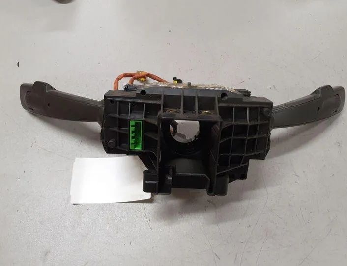 VOLVO V50 1 generation (2003-2012) Подрулевой переключатель P30710342,17D772A,T0246088 27006987